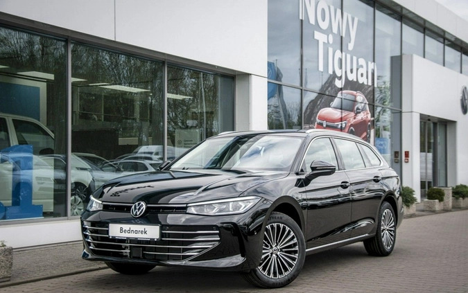 Volkswagen Passat cena 199700 przebieg: 5, rok produkcji 2024 z Chojna małe 379
